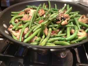 fresh green beans with bacon